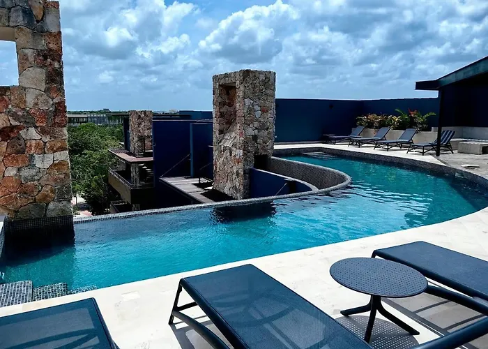 Paramar Noir Swim-up Aldea Zama *