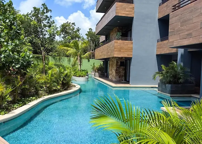 Paramar Noir Swim-up Aldea Zama